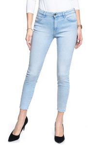 SPODNIE DAMSKIE WRANGLER SKINNY SOFT BREEZE W28MJG21S 112128462. Rurki Wrangler, z jeansu. Za 199,99 zł.