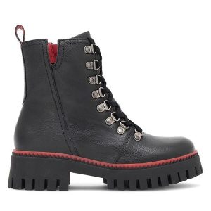 Trapery Lasocki. Czarne buty zimowe Lasocki, bez obcasa, bez zapięcia. Za 299,99 zł.