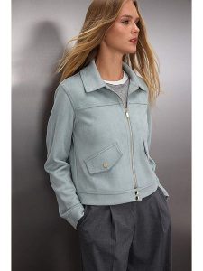 Trendyol Kurtka w kolorze błękitnym ze skóry syntetycznej rozmiar: XL. Niebieskie kurtki Trendyol, xl, bez wzorów, ze skóry, bez kaptura. Za 170,47 zł.