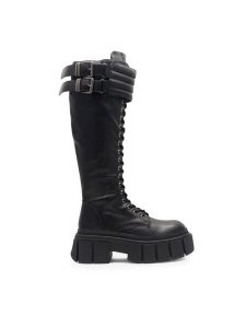 Jenny Fairy Kozaki Hallam HY0581-9 Czarny. Czarne kozaki Jenny Fairy, bez wzorów, ze skóry, bez obcasa, na płaskiej podeszwie, bez zapięcia. Za 249,99 zł.