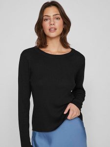 Vila Koszulka w kolorze czarnym rozmiar: XL. Czarne bluzki Vila, xl, bez wzorów, prążkowane, bez kołnierzyka, bez ramiączek. Za 57,06 zł.