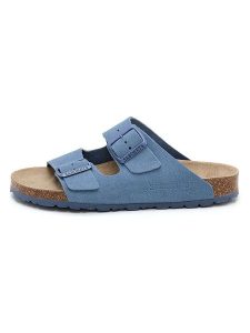 SABOKETS Skórzane klapki w kolorze niebieskim rozmiar: 38. Niebieskie klapki SABOKETS, bez wzorów, z otwartym noskiem, bez obcasa. Za 165,95 zł.