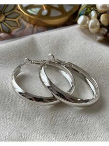 Luseera Pozłacane kolczyki-kreole rozmiar: onesize. Szare kolczyki Luseera, pozłacane. Za 34,99 zł.