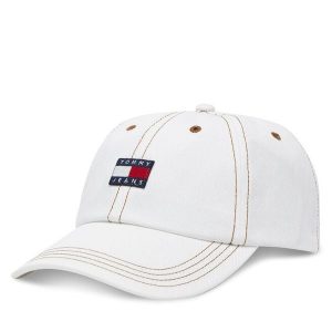 Czapka z daszkiem Tommy Jeans. Czapki Tommy Jeans, bez wzorów, z jeansu. Za 99,99 zł.