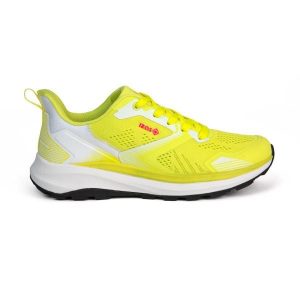 Uniwersalne buty wielofunkcyjne SAYA Izas. Żółte buty trekkingowe Izas, z meshu, bez zapięcia. Za 269,52 zł.