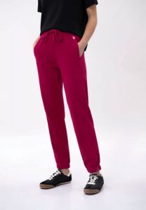 Joggery dresowe, Comfort Fit, N-ZEN. Czerwone spodnie dresowe Volcano, m, bez wzorów, z bawełny. Za 129,99 zł.