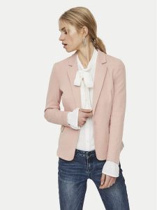 Vero Moda Marynarka Julia 10154123 Różowy Regular Fit. Czerwone marynarki i żakiety Vero Moda, bez wzorów, z wiskozy. Za 169,99 zł.