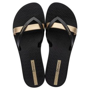 Japonki damskie Ipanema Kirei. Czarne klapki Ipanema, bez wzorów, z materiału, bez obcasa. Za 172,00 zł.