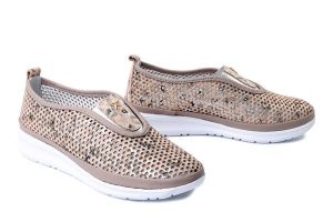 BOCCATO 0110-820.1 mink prntd mink lthr byz, półbuty letnie damskie. Brązowe półbuty Boccato, na lato, bez wzorów, z gumy, bez obcasa, bez zapięcia. Za 267,67 zł.