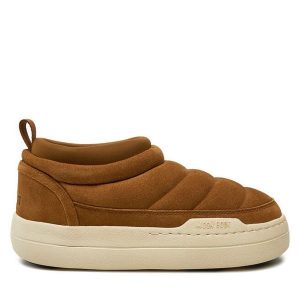 Botki Moon Boot. Brązowe botki Moon Boot, bez wzorów, bez obcasa, na płaskiej podeszwie, bez zapięcia. Za 599,99 zł.