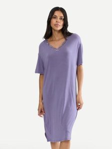 Triumph Koszula nocna Timeless Sensuality 10222628 Fioletowy Relaxed Fit. Fioletowe koszule nocne Triumph, bez wzorów, z lyocellu, bez ramiączek. Za 209,99 zł.