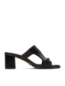 MEXX Klapki EO-WS1161-04 Czarny. Czarne klapki Mexx, bez wzorów, ze skóry, bez obcasa. Za 279,99 zł.