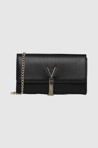 VALENTINO Czarna kopertówka Divina Pochette. Czarne torebki klasyczne Valentino by Mario Valentino, bez wzorów, duże, bez dodatków. W wyprzedaży za 178,99 zł.