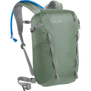Plecak trekkingowy CamelBak Cloud Walker 18. Czarne plecaki Camelbak. W wyprzedaży za 318,00 zł.