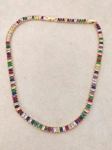 Nakkash Pozłacany naszyjnik z cyrkoniami - dł. 42 cm rozmiar: onesize. Żółte naszyjniki Nakkash, z cyrkonią, pozłacane. Za 43,78 zł.