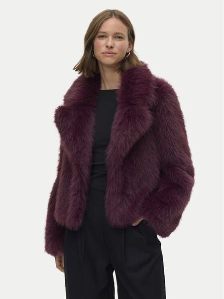 Vero Moda Futro Nora 10336482 Fioletowy Regular Fit. Fioletowe płaszcze Vero Moda, m, bez wzorów, z futra, bez kaptura. Za 359,99 zł.
