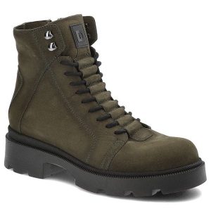 Zielone Botki Nessi Stylowe Obuwie Damskie Ze Skóry Naturalnej Nubuk. Zielone botki Nessi, na zimę, bez wzorów, z nubiku, bez obcasa, bez zapięcia. Za 469,00 zł.