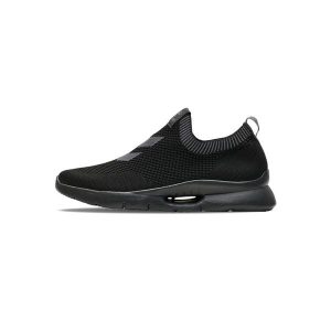 Sneakersy Hummel Tatum Seamless. Czarne buty sportowe Hummel, bez wzorów, bez zapięcia. Za 170,15 zł.