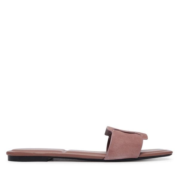 Klapki Calvin Klein. Brązowe klapki Calvin Klein, bez wzorów, bez obcasa. Za 409,99 zł.