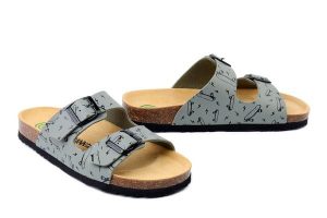 DR. BRINKMANN 500058-07 khaki, klapki damskie. Zielone klapki Dr. Brinkmann, bez wzorów, bez obcasa. Za 164,90 zł.