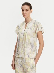 Calvin Klein Bluzka K20K208191 Kolorowy Regular Fit. Bluzki Calvin Klein, bez wzorów, z wiskozy, bez kołnierzyka, bez ramiączek. Za 279,99 zł.