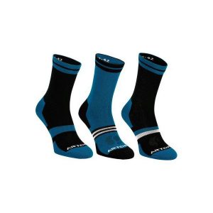 Skarpety sportowe RS160 3 pary. Skarpetki marki ARTENGO. W wyprzedaży za 12,99 zł.