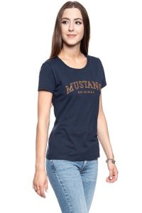 MUSTANG T SHIRT DAMSKI Alexia C Print DARK SAPPHIRE 1008380 4136. Niebieskie t-shirty Mustang, s, bez wzorów, bez kołnierzyka, bez ramiączek. Za 69,99 zł.