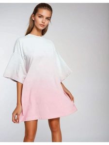 Weekday Koszulka w kolorze biało-jasnoróżowym rozmiar: S. Białe bluzki Weekday, s, bez wzorów, z bawełny, bez kołnierzyka, bez ramiączek. Za 39,99 zł.