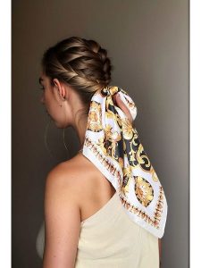 Lucky Bees Chusta w kolorze biało-złotym - 50 x 50 cm rozmiar: onesize. Białe apaszki i chusty Lucky Bees, bez wzorów, z materiału. Za 48,05 zł.