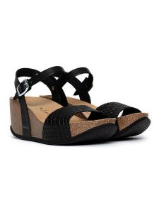 BACKSUN Sandały w kolorze czarnym na koturnie rozmiar: 36. Czarne sandały Backsun, bez wzorów, z materiału, z otwartym noskiem, bez obcasa, na koturnie, bez zapięcia. Za 173,99 zł.