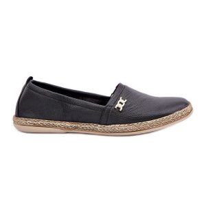 Eleganckie Skórzane Espadryle Damskie Zazoo 10177 Czarne. Czarne espadryle bez wzorów, ze skóry, bez obcasa, na płaskiej podeszwie. Za 387,75 zł.