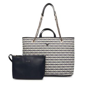 Torebka Guess. Niebieskie shopper bag Guess, z aplikacjami, bez dodatków. Za 780,99 zł.