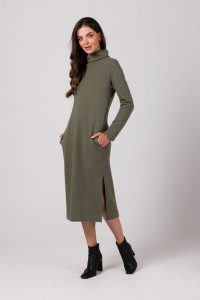 Prosta Dzianinowa Sukienka z Półgolfem - Khaki. Brązowe sukienki MOE, na co dzień, l, bez wzorów, z bawełny, bez kołnierzyka, bez ramiączek. Za 284,90 zł.
