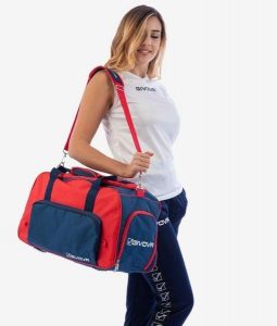 Torba sportowa Givova Palestra granatowo-czerwona. Czerwone torby podróżne i sportowe Givova, bez wzorów, z poliesteru, na ramię, duże. Za 190,13 zł.