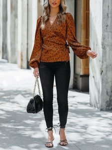 LA Angels Bluzka w kolorze jasnobrązowym rozmiar: XL. Brązowe bluzki LA Angels, xl, bez wzorów, bez kołnierzyka, bez ramiączek. Za 113,99 zł.