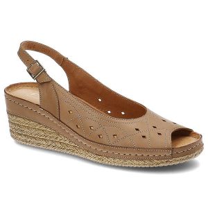 Sandały damskie Pollonus, wykonane ze skóry naturalnej licowej z ażurową perforacją na cholewce wsuwaną konstrukcją z odkrytą piętą i podeszwą na kot. Brązowe sandały Pollonus, w ażurowe wzory, z jeansu, bez obcasa, na koturnie, bez zapięcia. Za 155,00 zł.