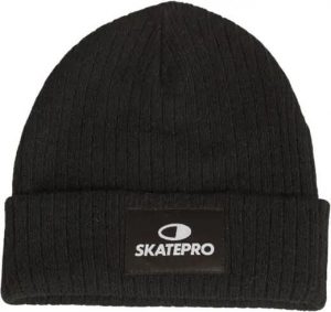Odzież Beanies unisex SkatePro V2 Czapka Skate - Black. Czarna czapki SKATEPRO, bez wzorów, z materiału. Za 75,99 zł.