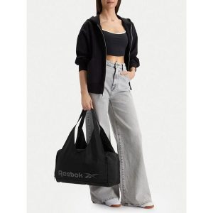Torba Reebok. Czarne torby podróżne i sportowe Reebok, bez wzorów. Za 99,99 zł.
