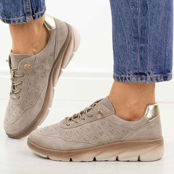 Brązowe skórzane półbuty damskie Sergio Leone Sp002. Brązowe półbuty Sergio Leone, na jesień, bez wzorów, z jeansu, z okrągłym noskiem, bez obcasa, na płaskiej podeszwie, bez zapięcia. Za 219,00 zł.