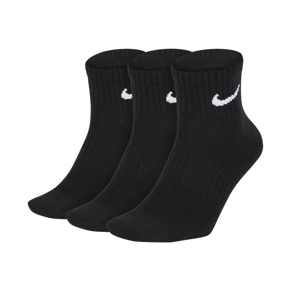 Skarpetki treningowe Nike Everyday Lightweight Ankle 3 pack do kostki. Czarne skarpetki Nike, bez wzorów, z bawełny. Za 49,90 zł.