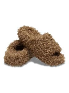 Crocs Klapki "Classic Doodle Fur Slide" w kolorze jasnobrązowym rozmiar: 36/37. Brązowe klapki Crocs, bez wzorów, z otwartym noskiem, bez obcasa. Za 157,73 zł.