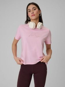 4F T-shirt boxy z nadrukiem damski - różowy L. Czerwone t-shirty 4f, l, bez wzorów, z jeansu, bez kołnierzyka, bez ramiączek. Za 59,99 zł.