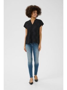 CULTURE Bluzka w kolorze czarnym rozmiar: XS. Czarne bluzki Culture, xs, bez wzorów, bez kołnierzyka, bez ramiączek. Za 86,99 zł.