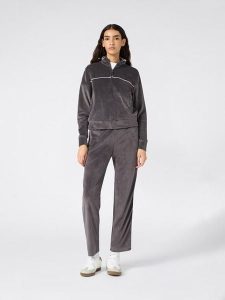 Champion 2-częściowy strój sportowy w kolorze szarym rozmiar: L. Szare kombinezony Champion, l, bez wzorów, z dresówki, sportowe, bez kołnierzyka, bez ramiączek. Za 170,87 zł.