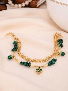 L'Atelier de Gaia Pozłacana bransoletka z malachitami na kostkę rozmiar: onesize. Zielone bransoletki L'Atelier de Gaia, z malachitem, pozłacane. Za 55,95 zł.