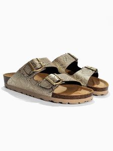 Sunbay Klapki "Trefle" w kolorze złotym rozmiar: 39. Żółte klapki Sunbay, bez wzorów, z otwartym noskiem, bez obcasa. Za 139,95 zł.