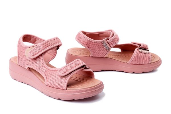 AZALEIA 18833 Greice soft papete AW292 dark nude, sandały damskie. Czerwone sandały Azaleia, bez wzorów, bez obcasa, bez zapięcia. Za 199,90 zł.