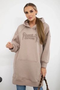 Bluza ocieplana z haftowanym napisem oversize ciemno beżowa. Brązowe bluzy KESI, l, bez wzorów, z bawełny, bez kaptura. Za 238,37 zł.