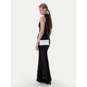 Torebka MICHAEL Michael Kors. Białe torebki klasyczne MICHAEL Michael Kors, bez wzorów, bez dodatków. Za 693,99 zł.