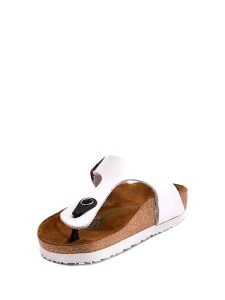 Comfortfusse Skórzane japonki w kolorze białym rozmiar: 42. Białe klapki Comfortfüße, bez wzorów, z nubiku, z otwartym noskiem, bez obcasa. Za 210,81 zł.